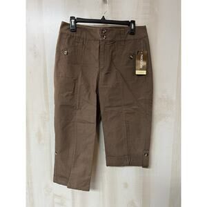 Christopher & Banks Capri - Size 8 - NWT
